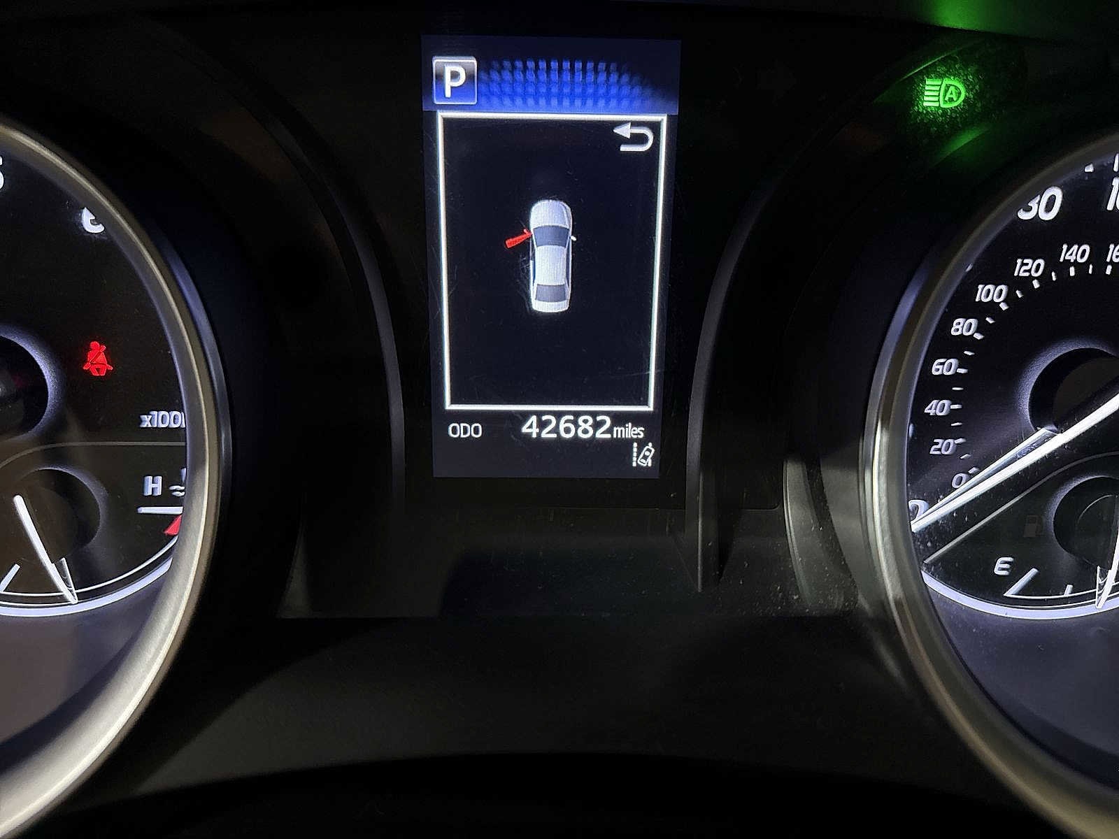 Thumbnail: 2021 Toyota Camry - 18