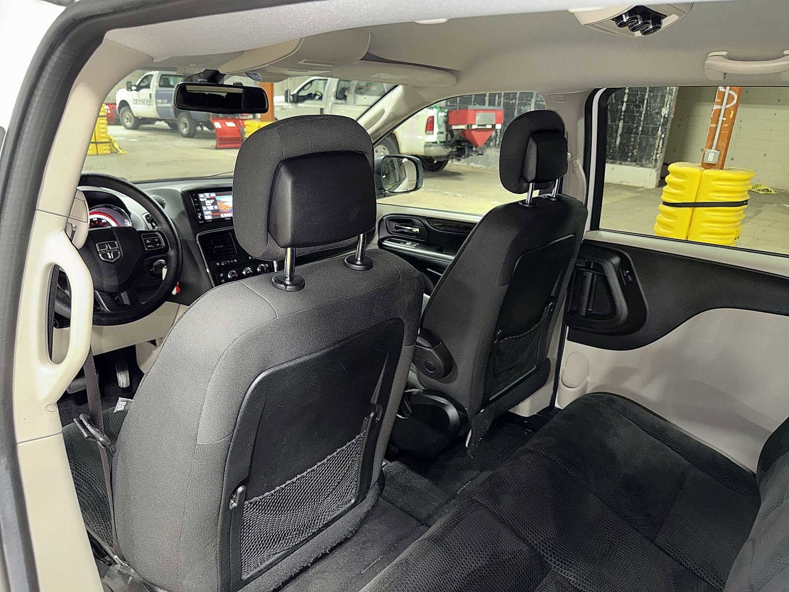 Thumbnail: 2019 Dodge Grand Caravan - 26