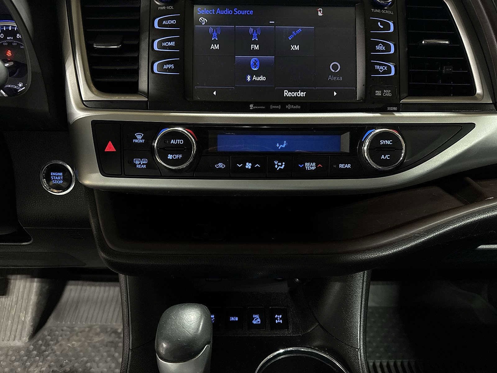 Thumbnail: 2019 Toyota Highlander - 23