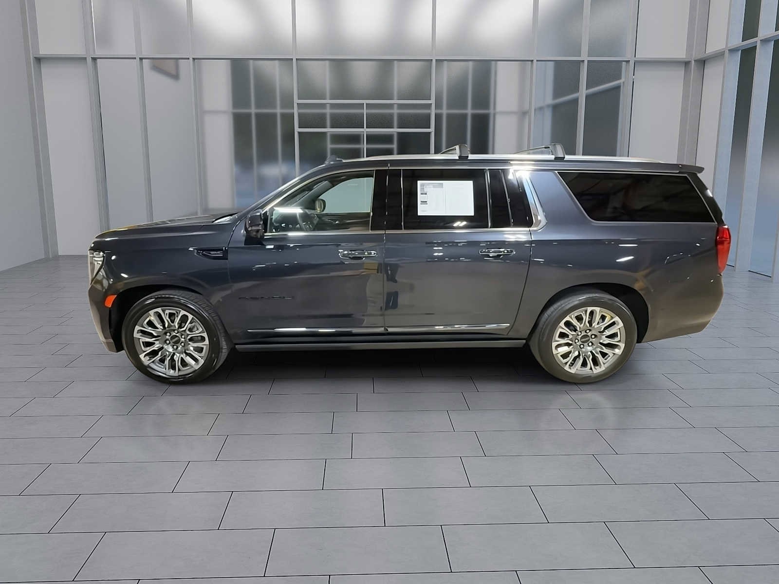 Thumbnail: 2023 GMC Yukon XL - 5