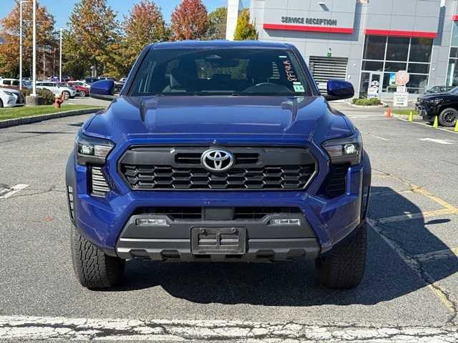 2024 Toyota Tacoma TRD photo 2