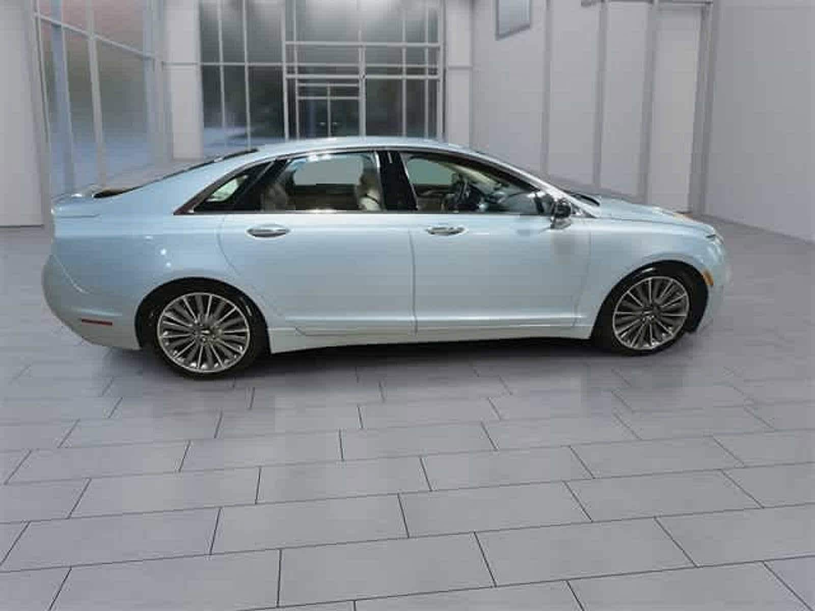 Thumbnail: 2014 Lincoln MKZ - 16