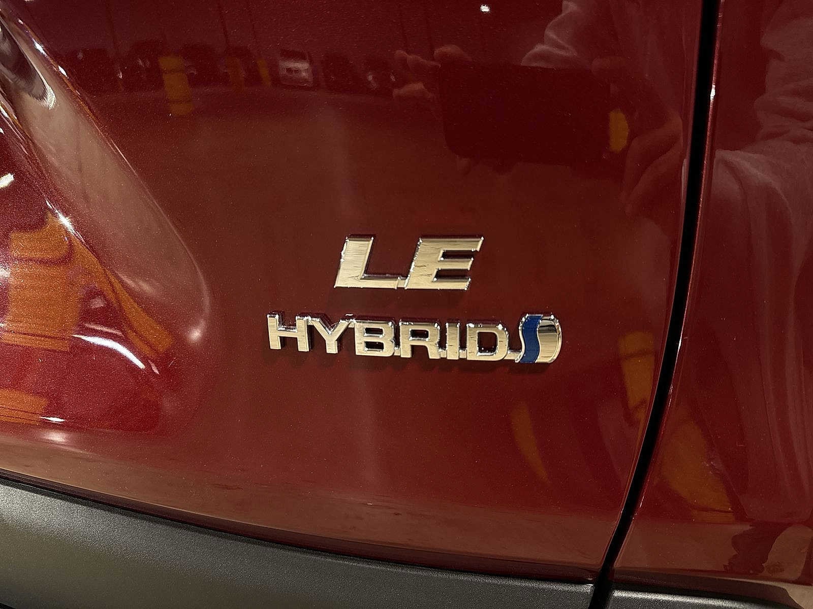 Thumbnail: 2024 Toyota RAV4 - 25