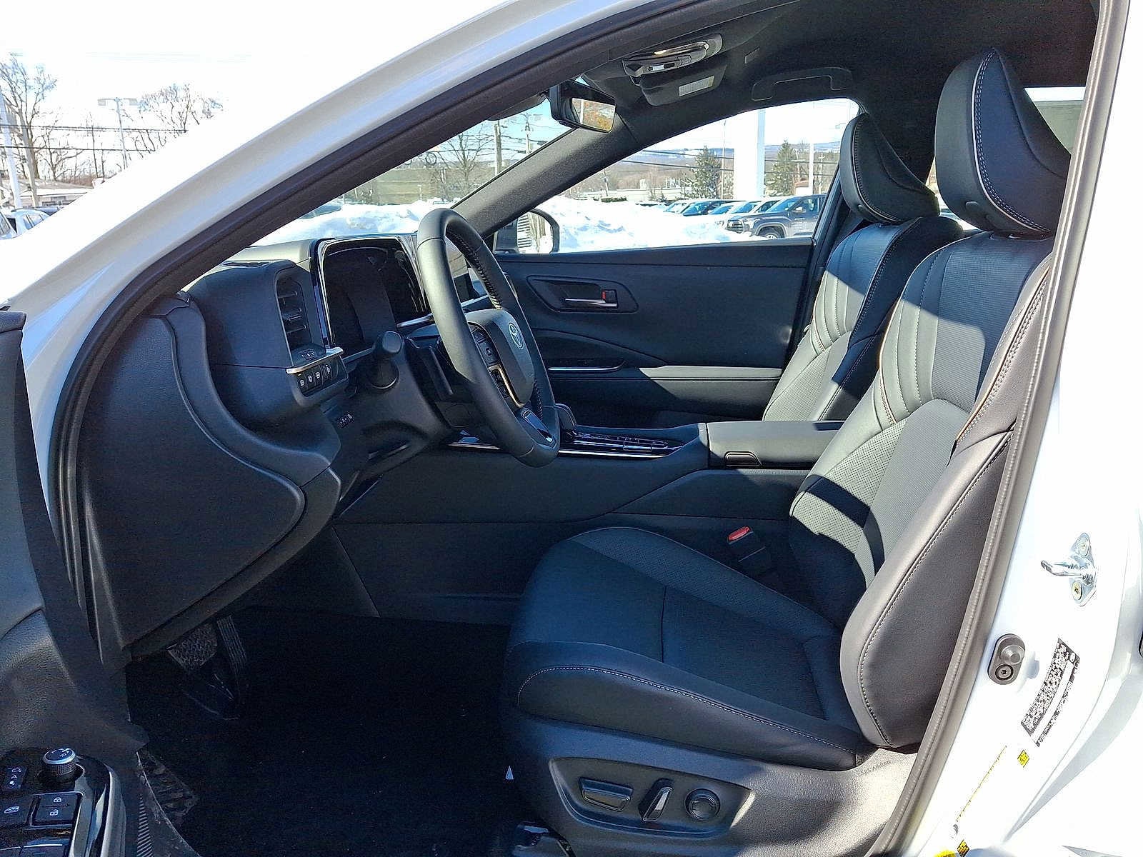 Thumbnail: 2026 Toyota Crown Signia - 14