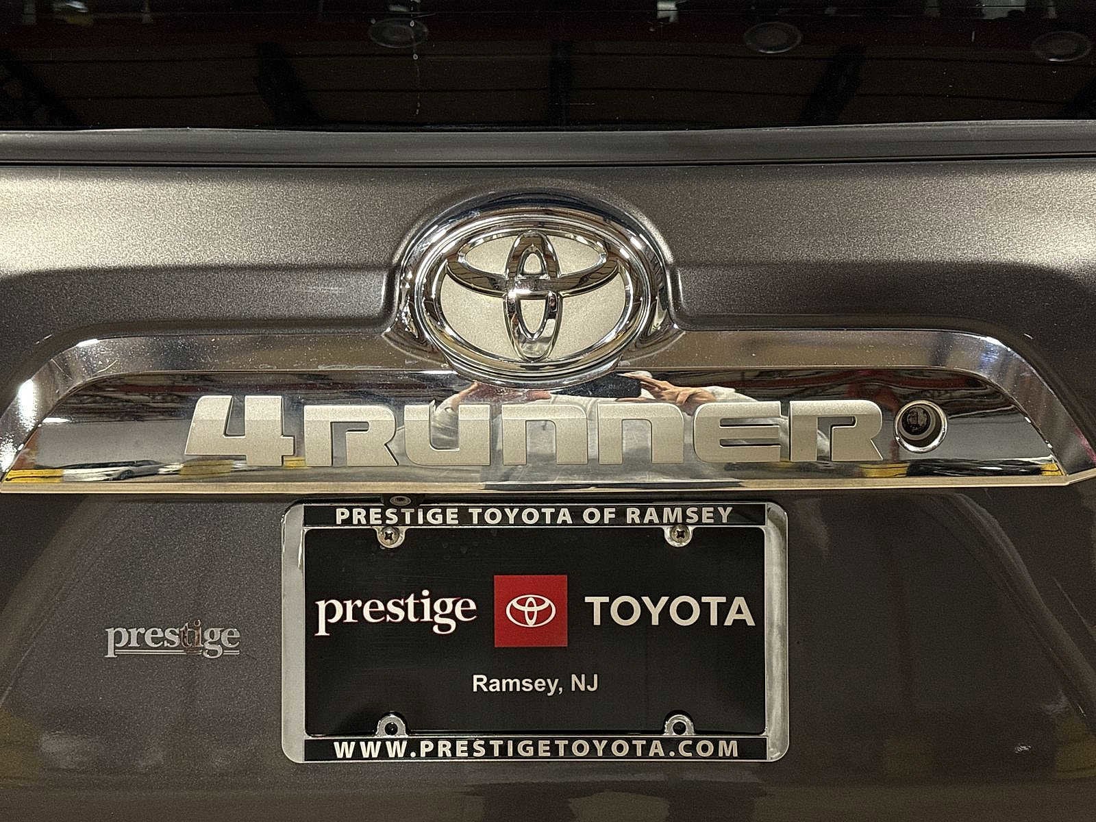 Thumbnail: 2013 Toyota 4Runner - 25