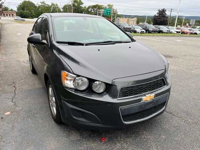 Thumbnail: 2016 Chevrolet Sonic - 3