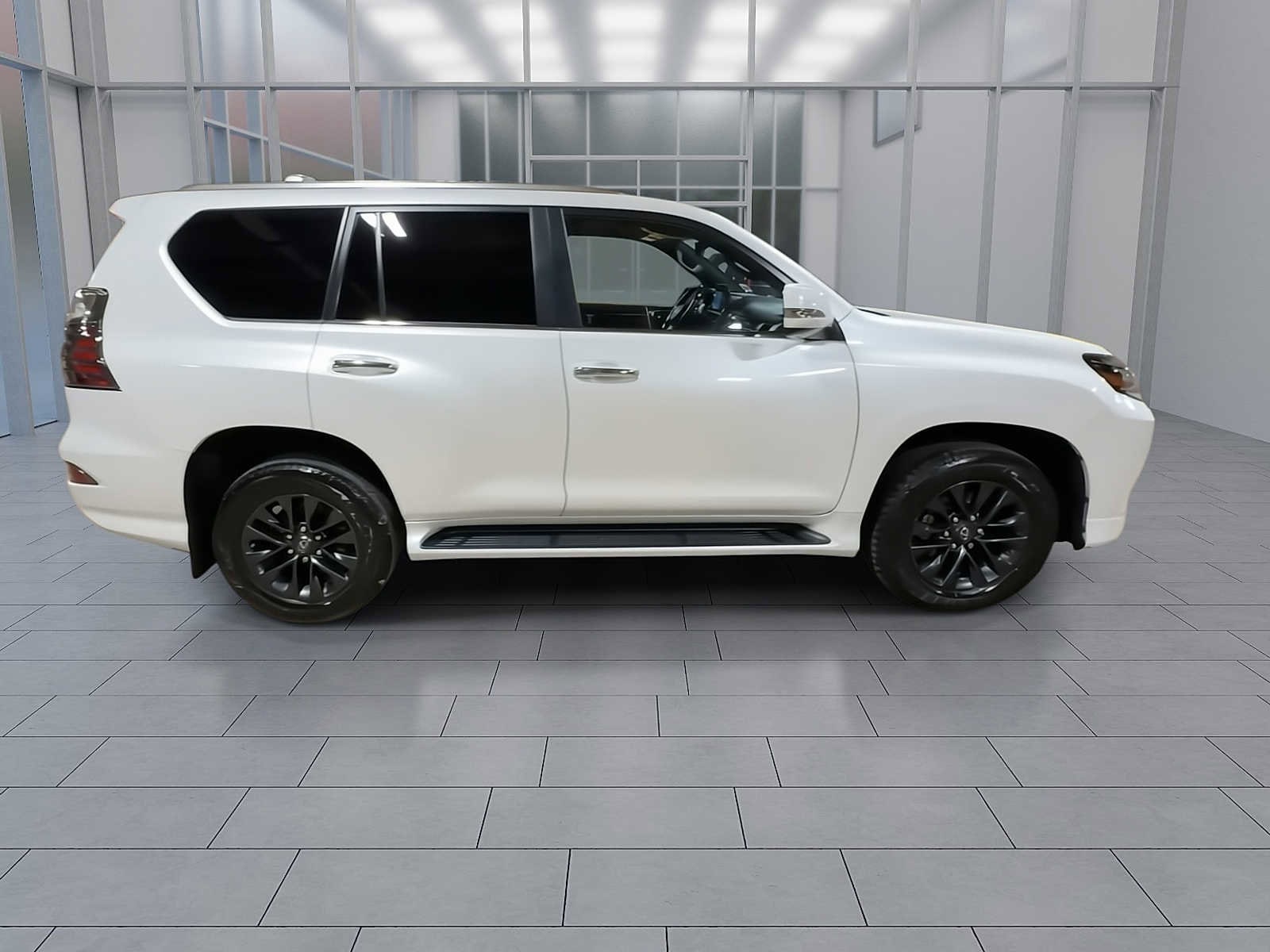 Thumbnail: 2023 Lexus GX - 9