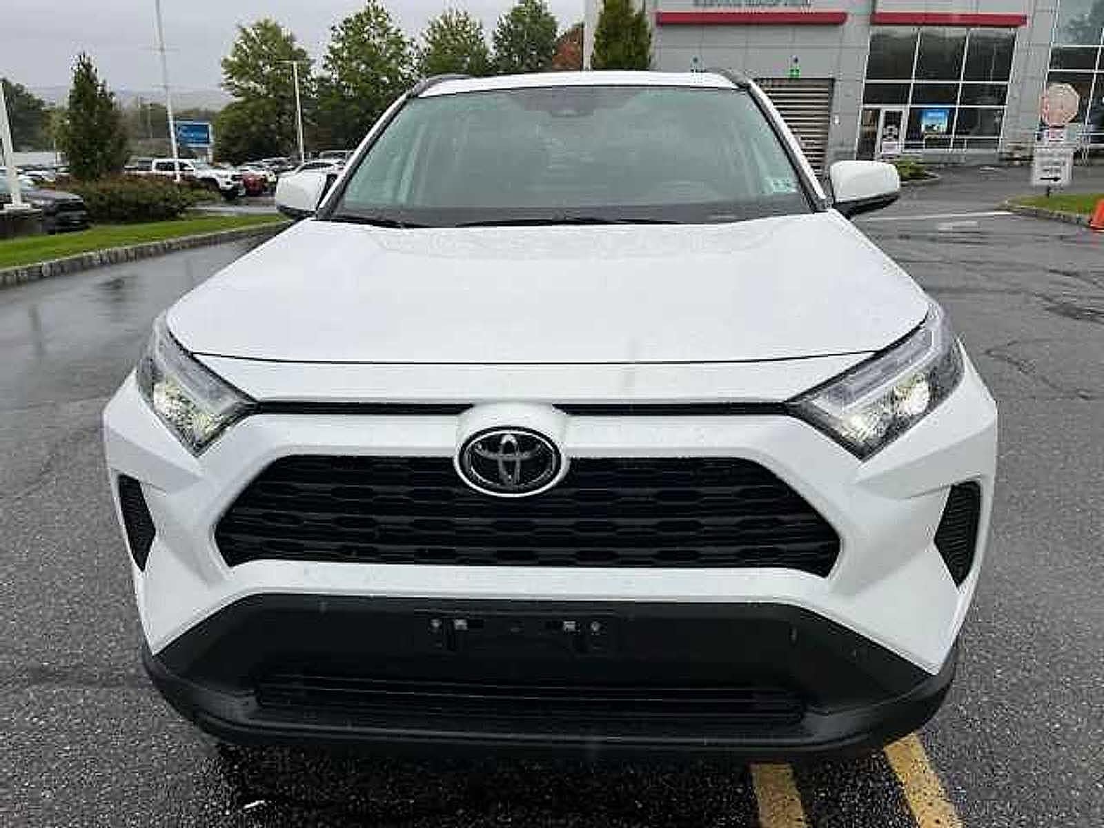 Thumbnail: 2025 Toyota RAV4 - 2