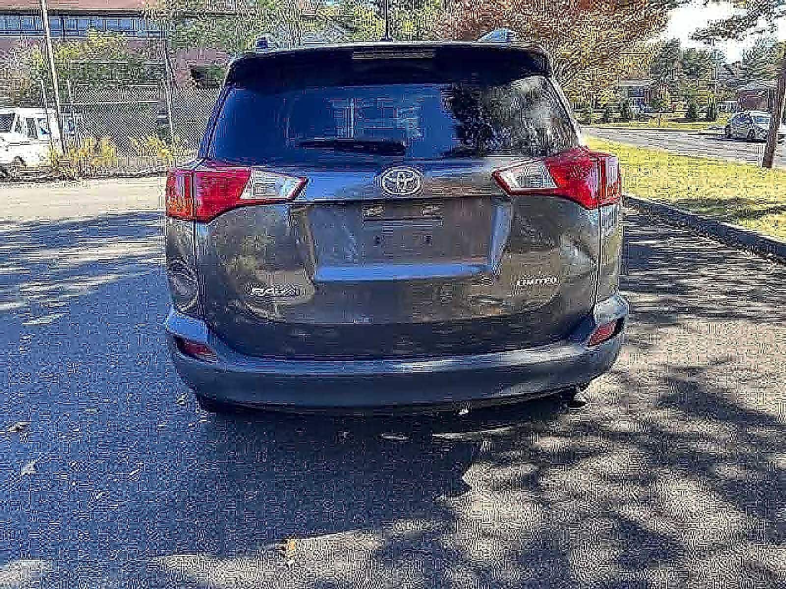 Thumbnail: 2015 Toyota RAV4 - 5