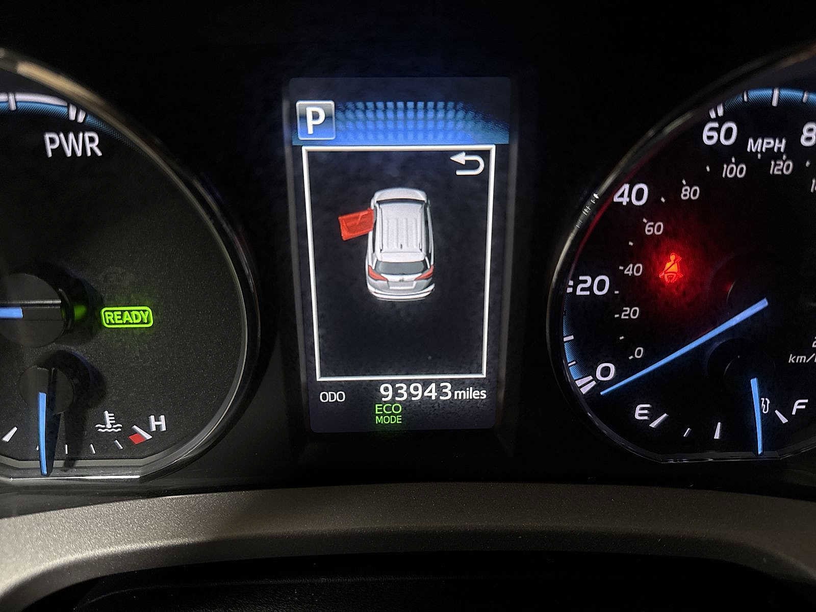 Thumbnail: 2018 Toyota RAV4 - 19