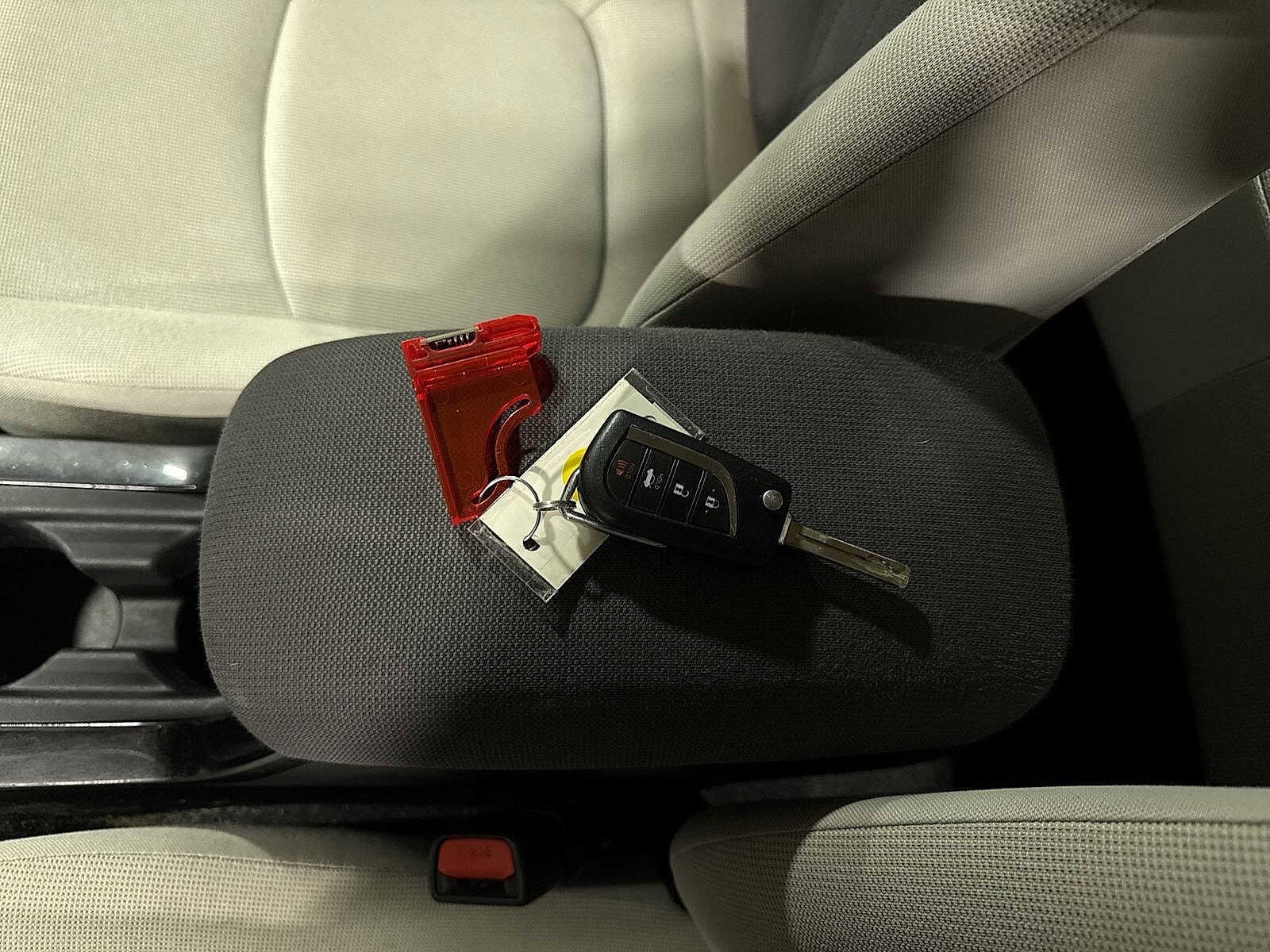 Thumbnail: 2021 Toyota Corolla - 31