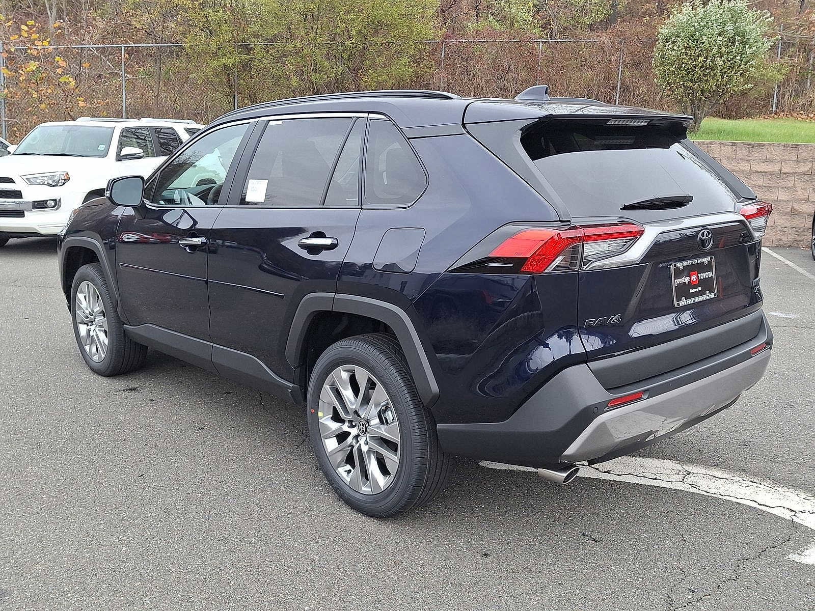 Thumbnail: 2025 Toyota RAV4 - 11