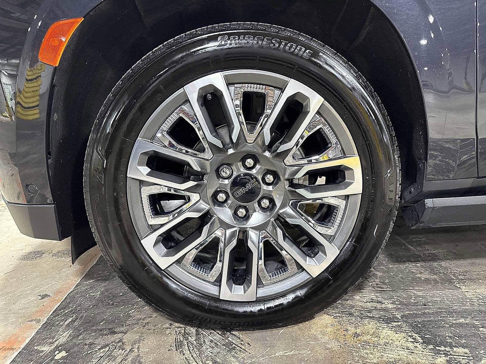 Thumbnail: 2023 GMC Yukon XL - 10