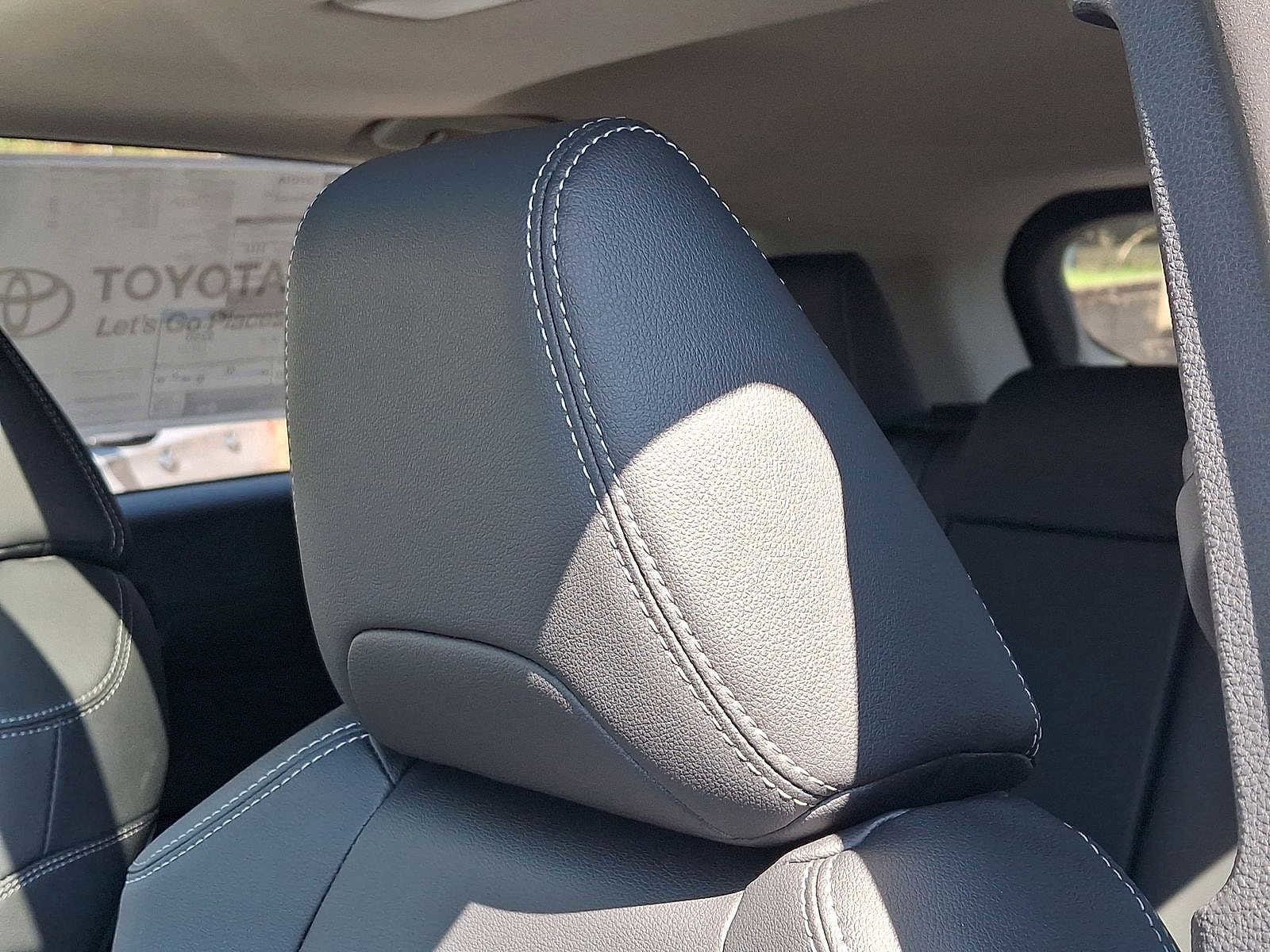 Thumbnail: 2026 Toyota Corolla Cross - 21