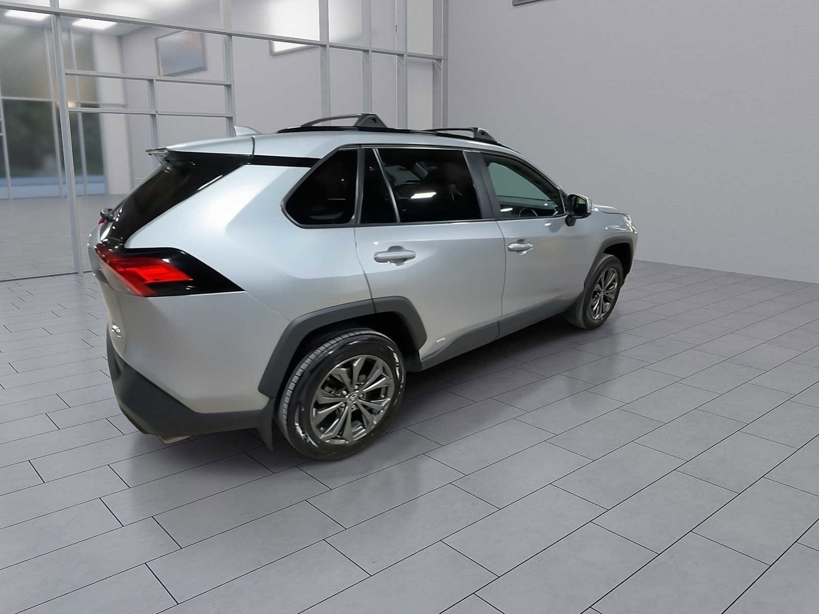 Thumbnail: 2024 Toyota RAV4 - 8