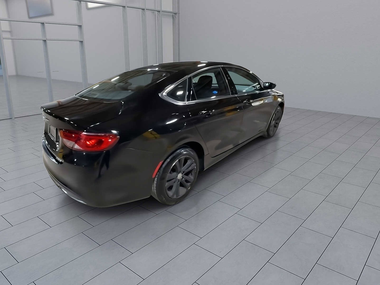 Thumbnail: 2015 Chrysler 200 - 8