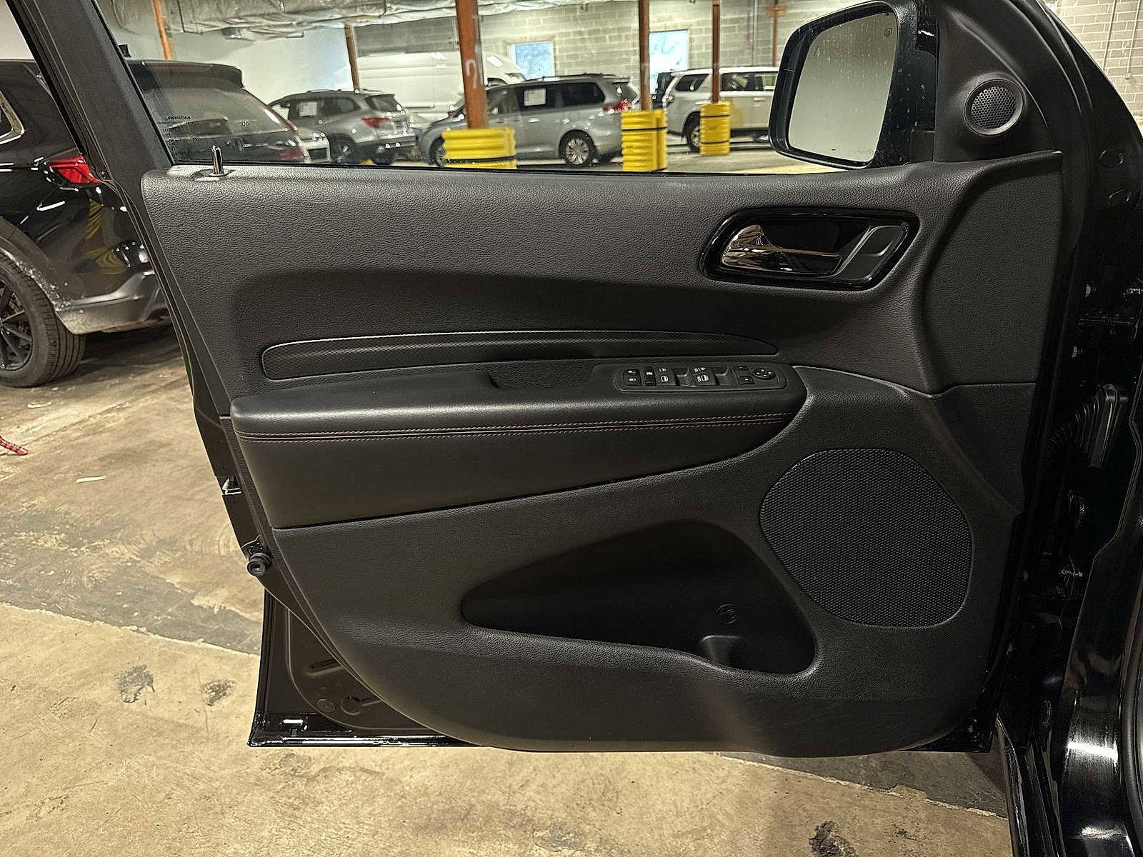 Thumbnail: 2023 Dodge Durango - 32