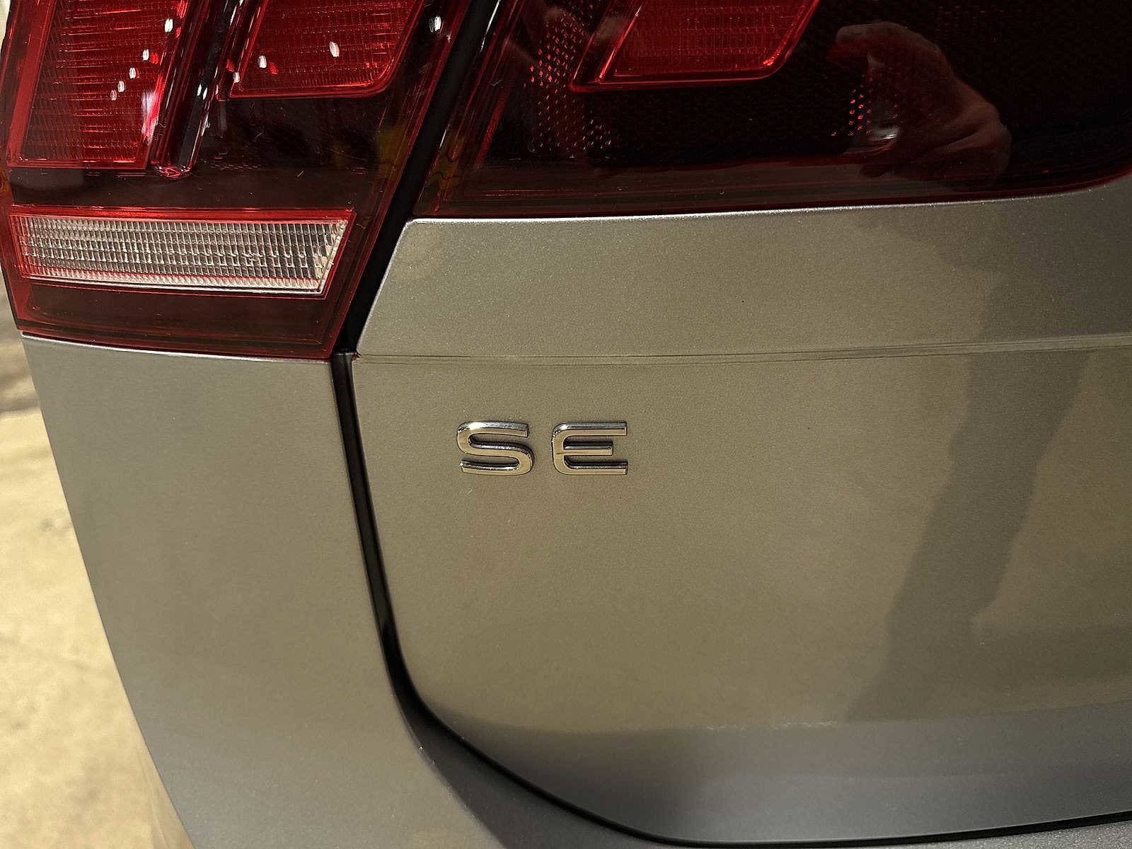 Thumbnail: 2023 Volkswagen Tiguan - 25