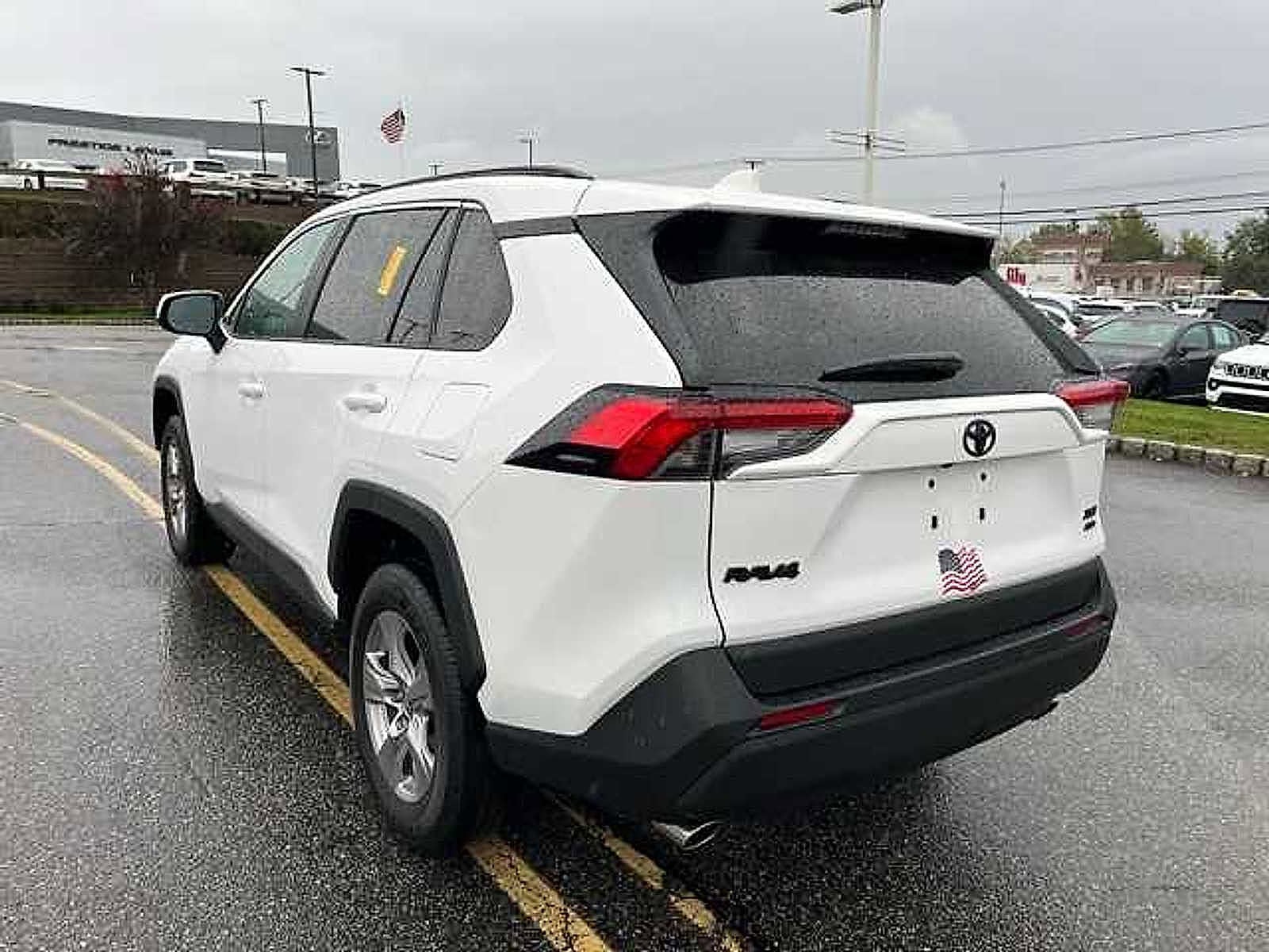 Thumbnail: 2025 Toyota RAV4 - 6