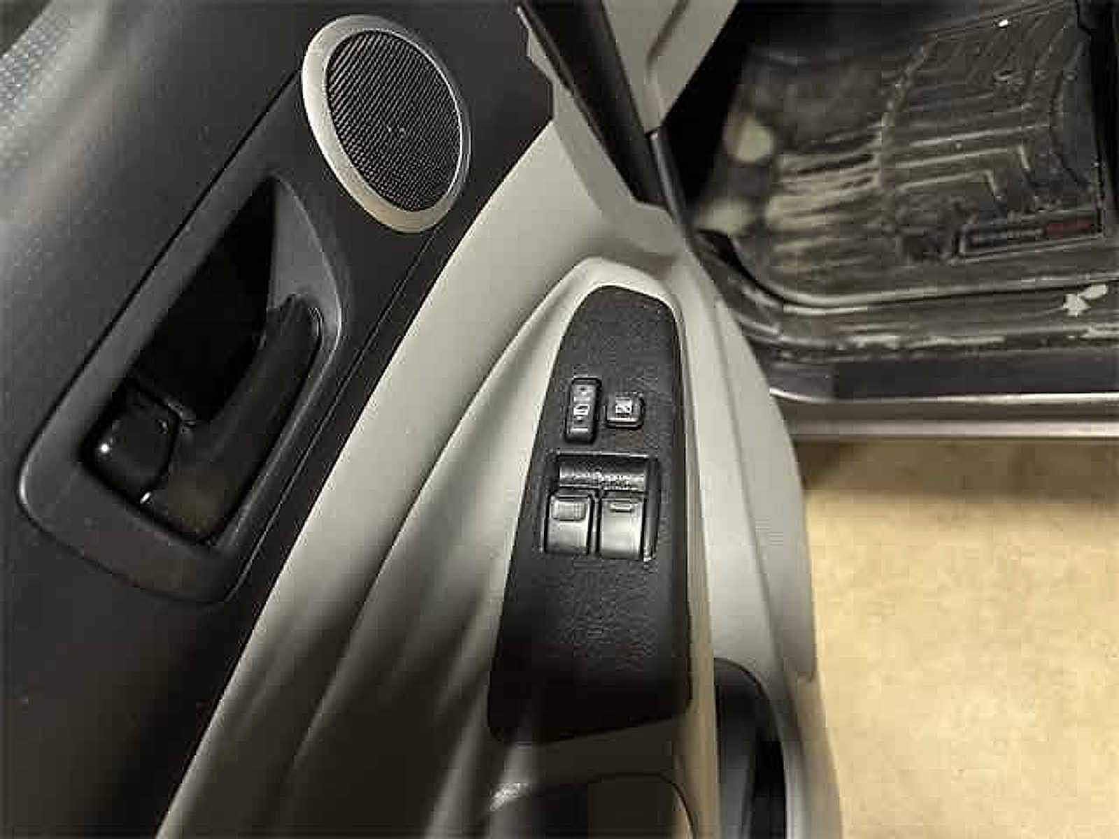 Thumbnail: 2011 Toyota Tacoma - 34