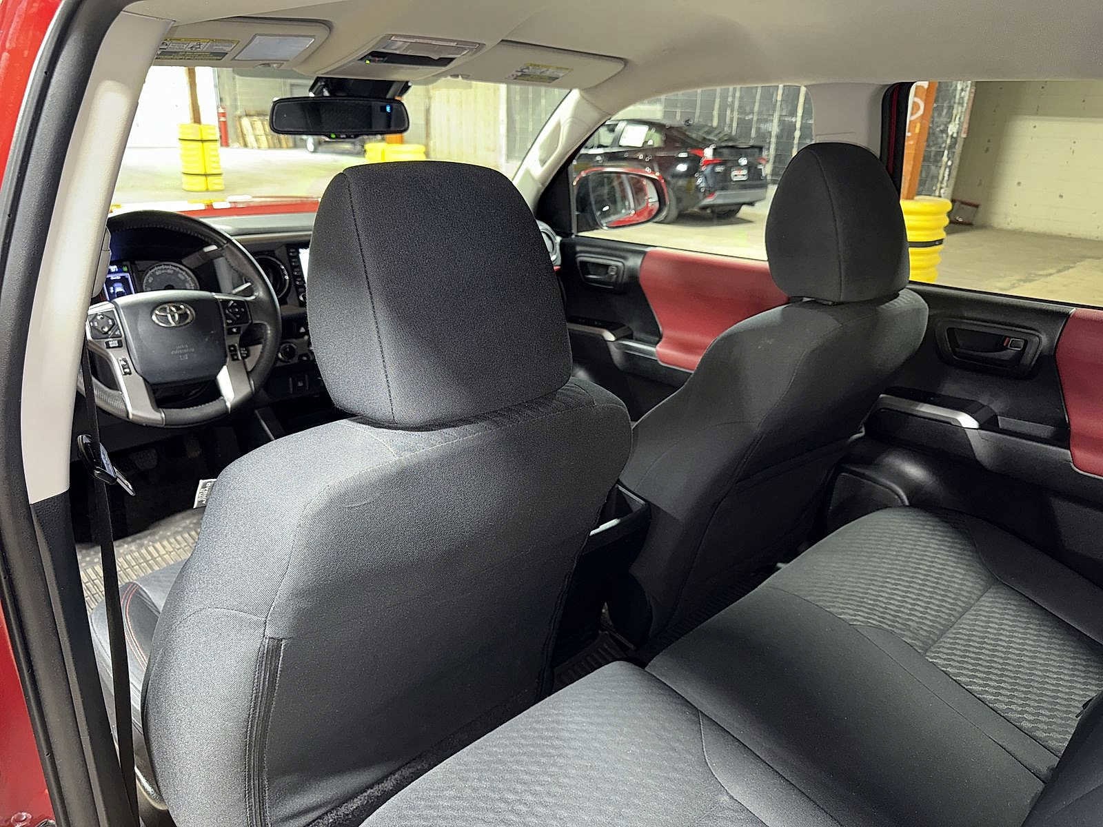 Thumbnail: 2020 Toyota Tacoma - 29