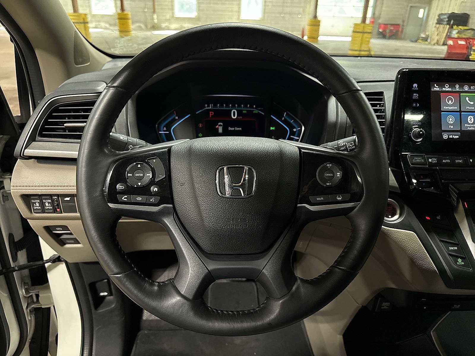 Thumbnail: 2018 Honda Odyssey - 19