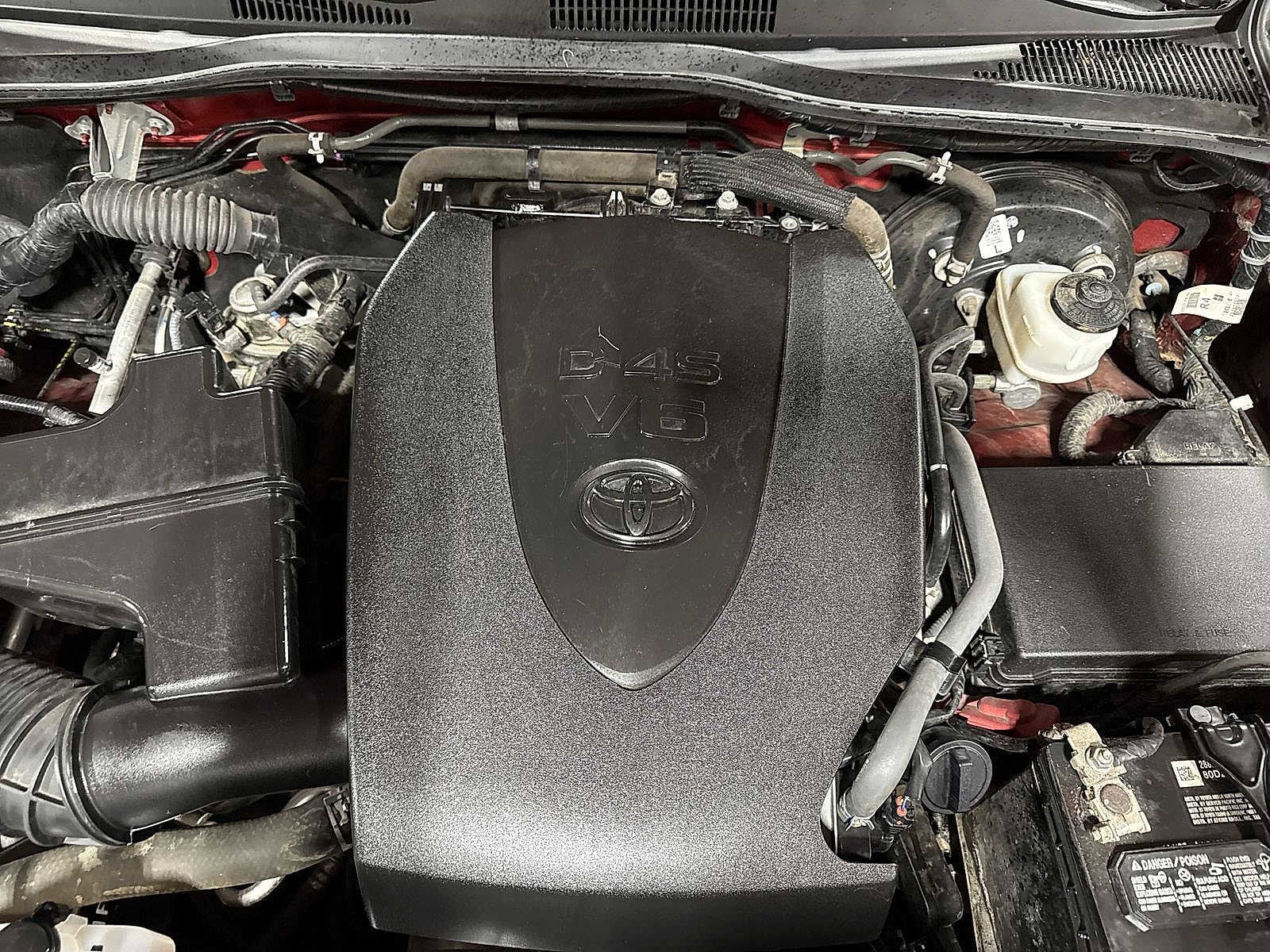 Thumbnail: 2020 Toyota Tacoma - 12