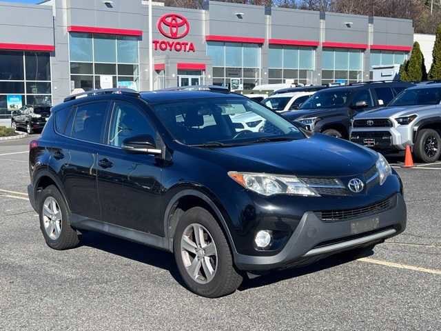 Thumbnail: 2013 Toyota RAV4 - 3