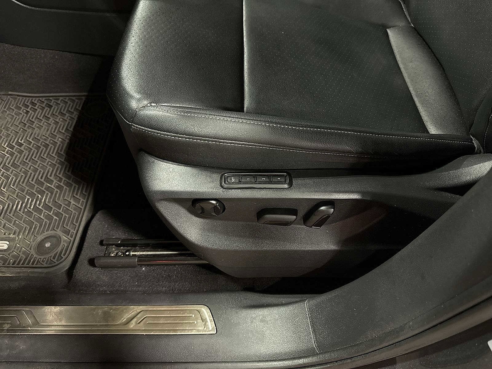 Thumbnail: 2019 Volkswagen Atlas - 25