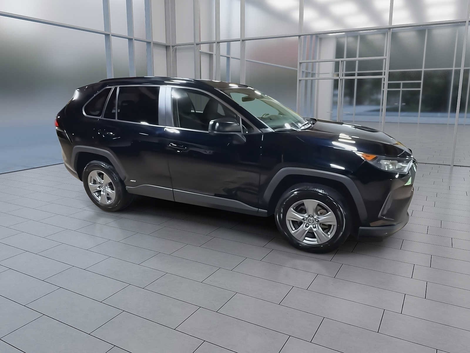 Thumbnail: 2022 Toyota RAV4 - 2