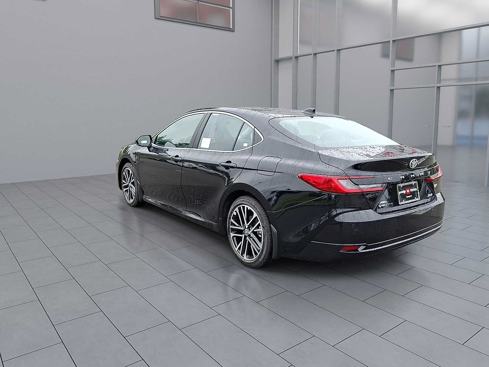Thumbnail: 2026 Toyota Camry - 9