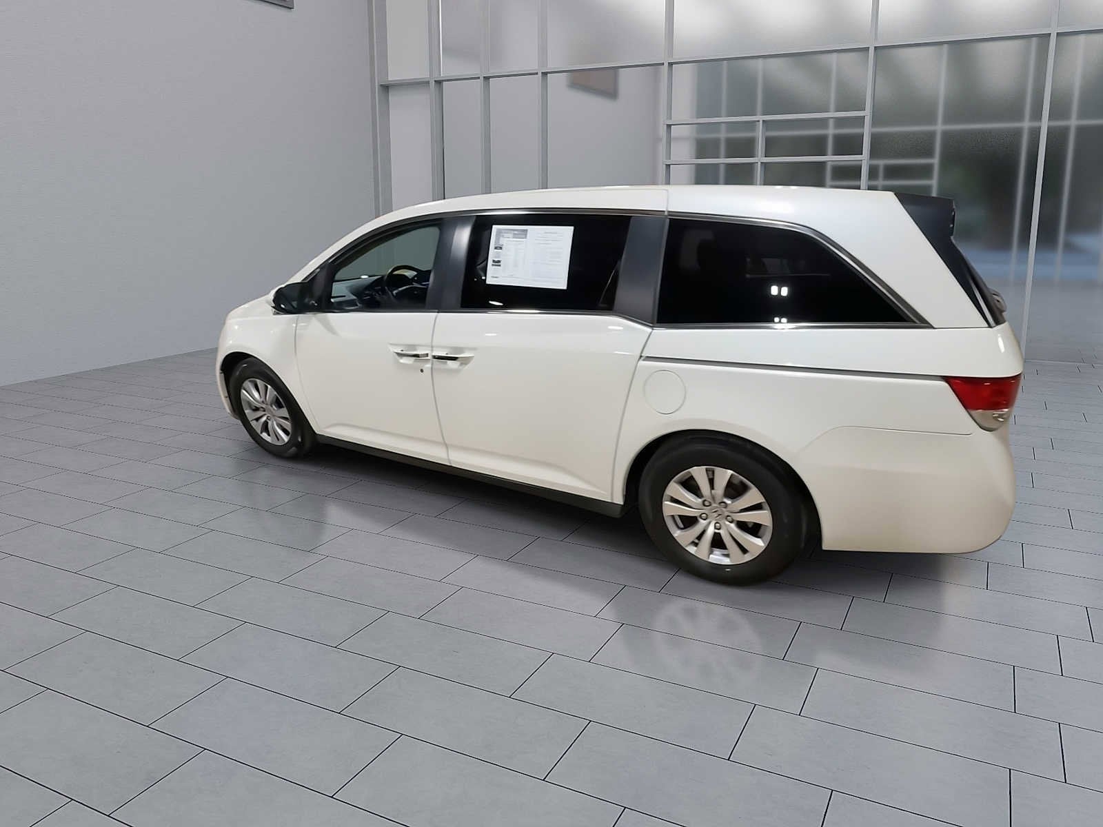 Thumbnail: 2016 Honda Odyssey - 6