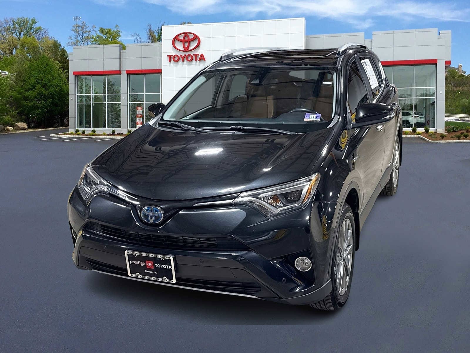 Thumbnail: 2017 Toyota RAV4 - 1