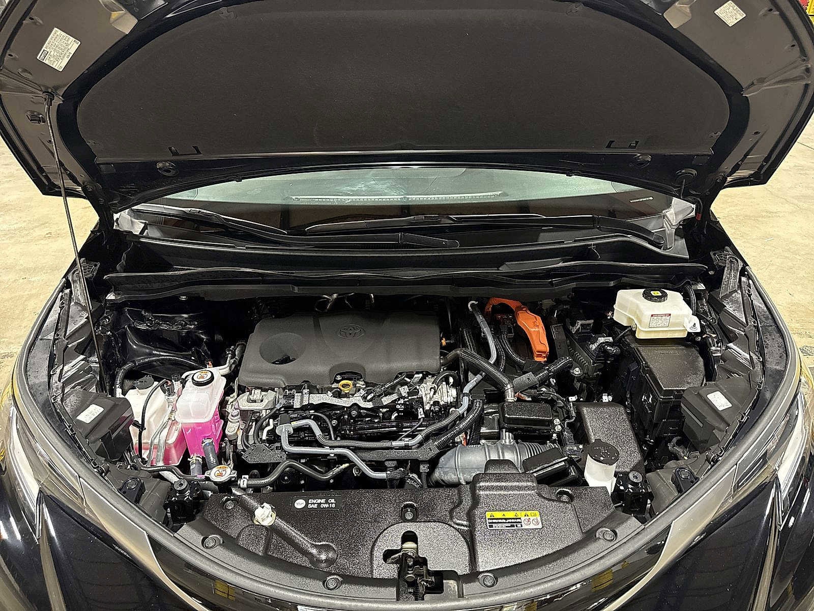 Thumbnail: 2023 Toyota Sienna - 12