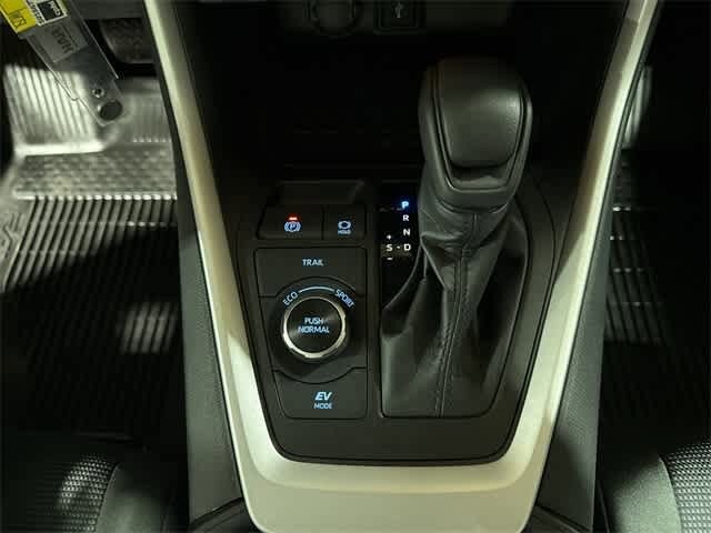 2022 Toyota RAV4 LE 30