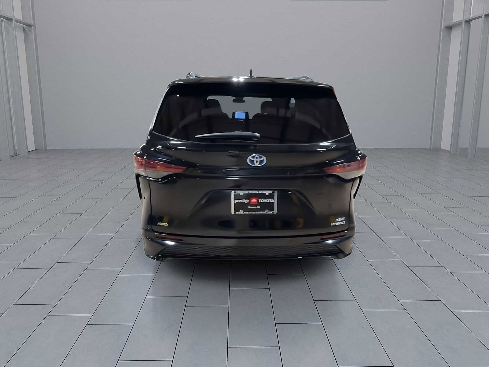 Thumbnail: 2023 Toyota Sienna - 7