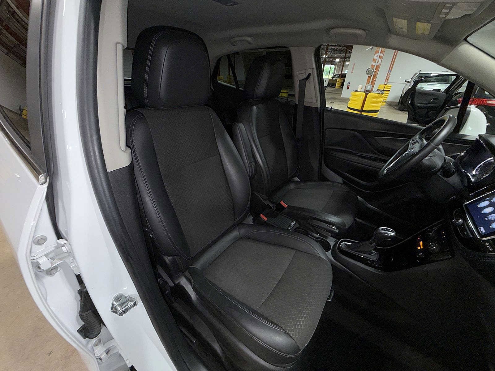 Thumbnail: 2018 Buick Encore - 15