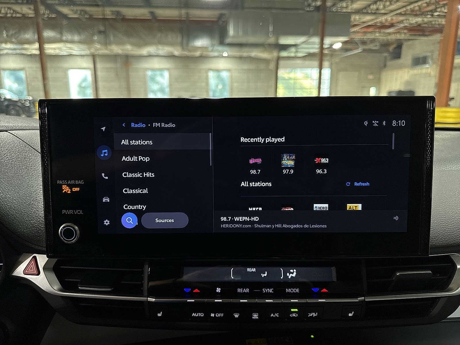 Thumbnail: 2025 Toyota Sienna - 20