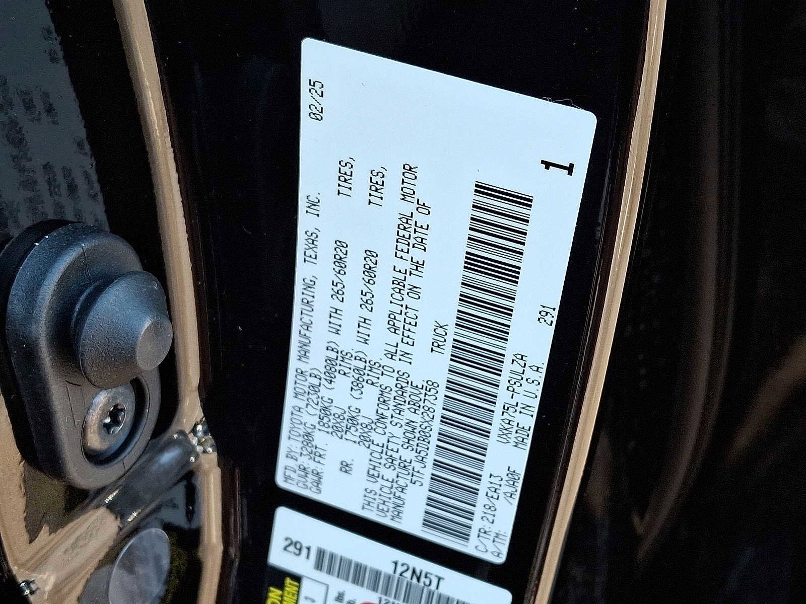 Thumbnail: 2025 Toyota Tundra - 18