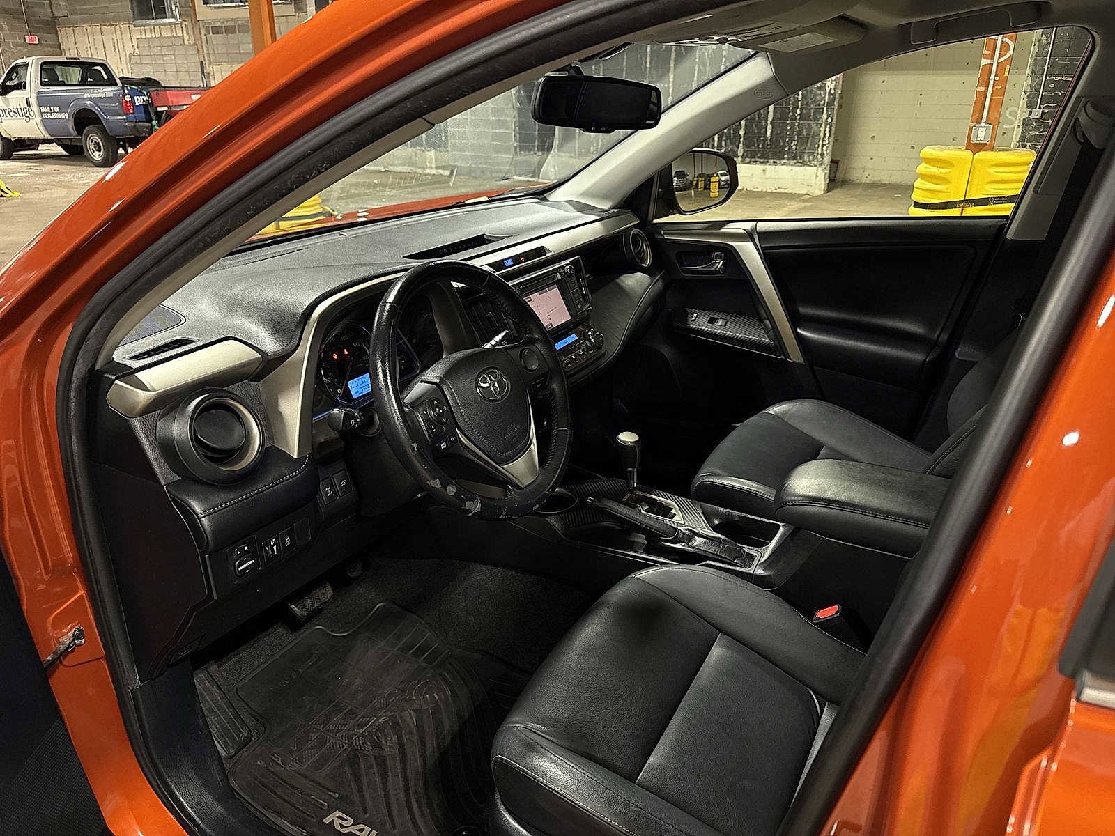 Thumbnail: 2015 Toyota RAV4 - 30