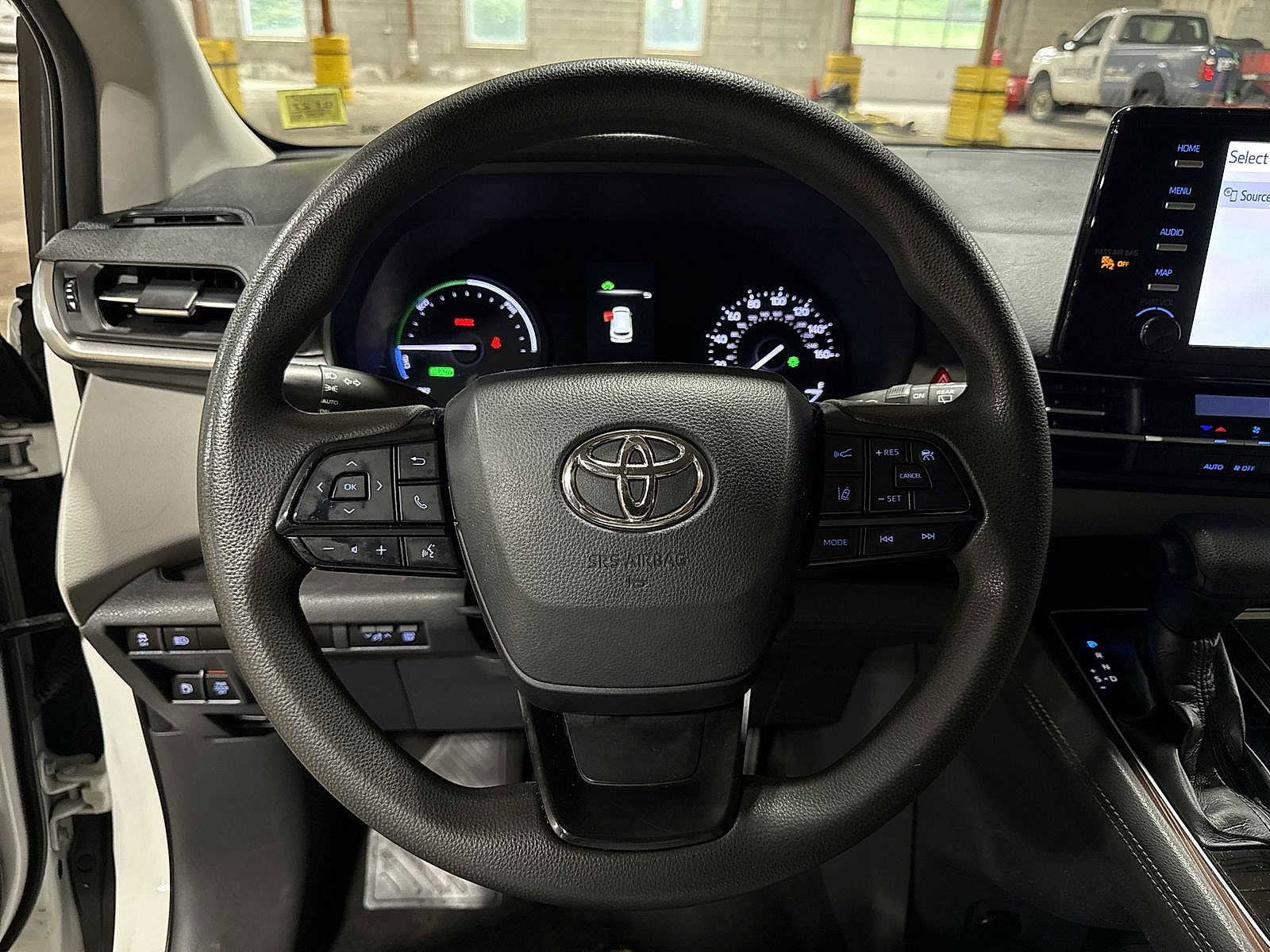 Thumbnail: 2022 Toyota Sienna - 19