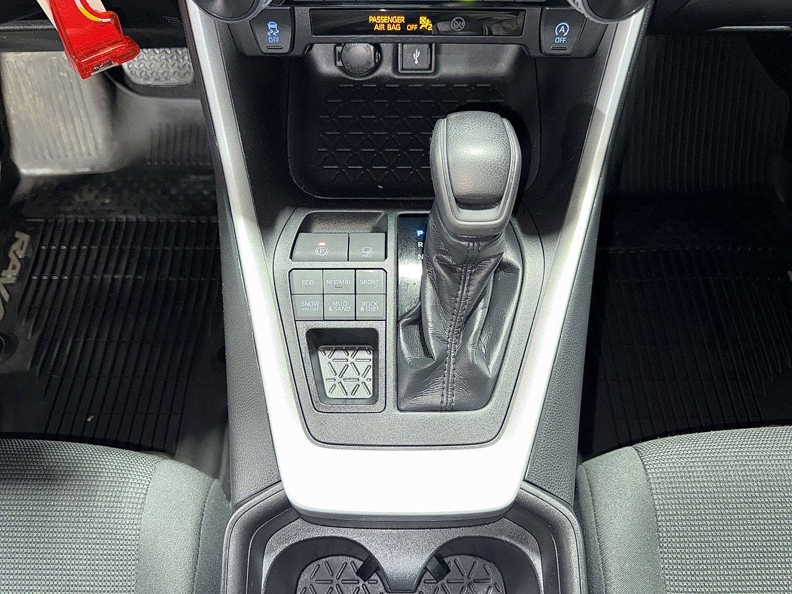 Thumbnail: 2021 Toyota RAV4 - 29