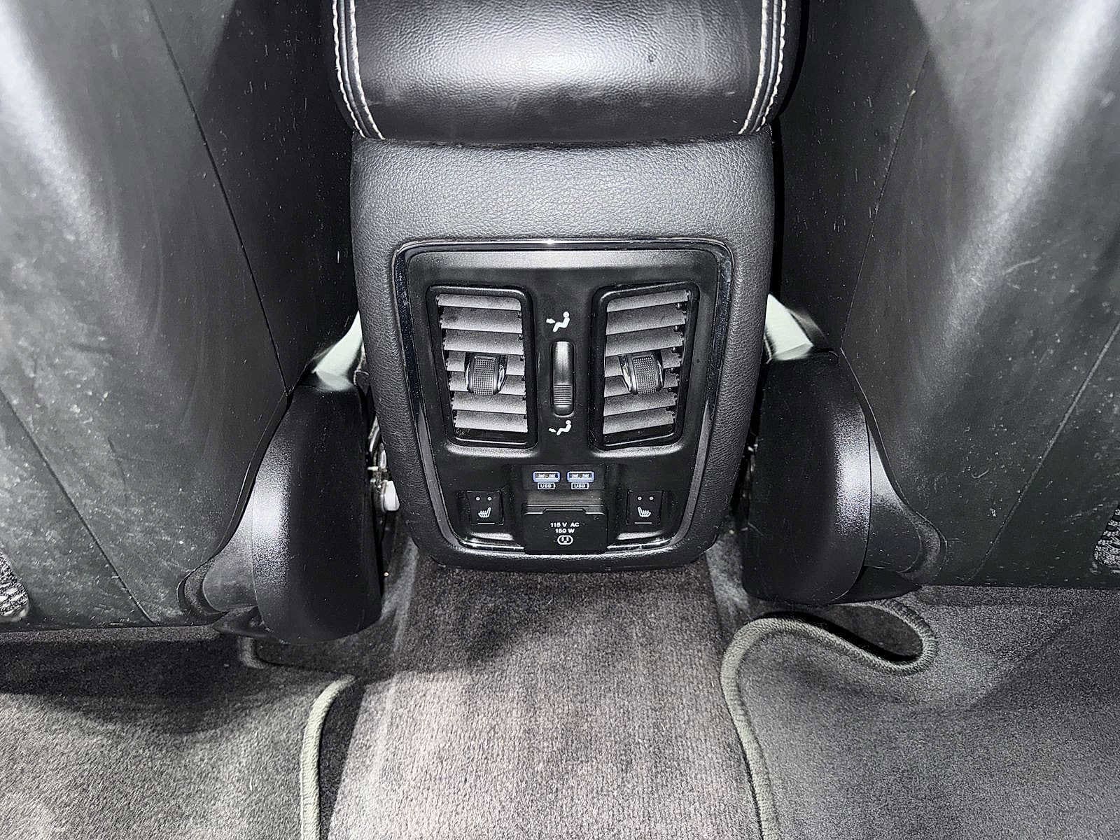 Thumbnail: 2017 Jeep Grand Cherokee - 32