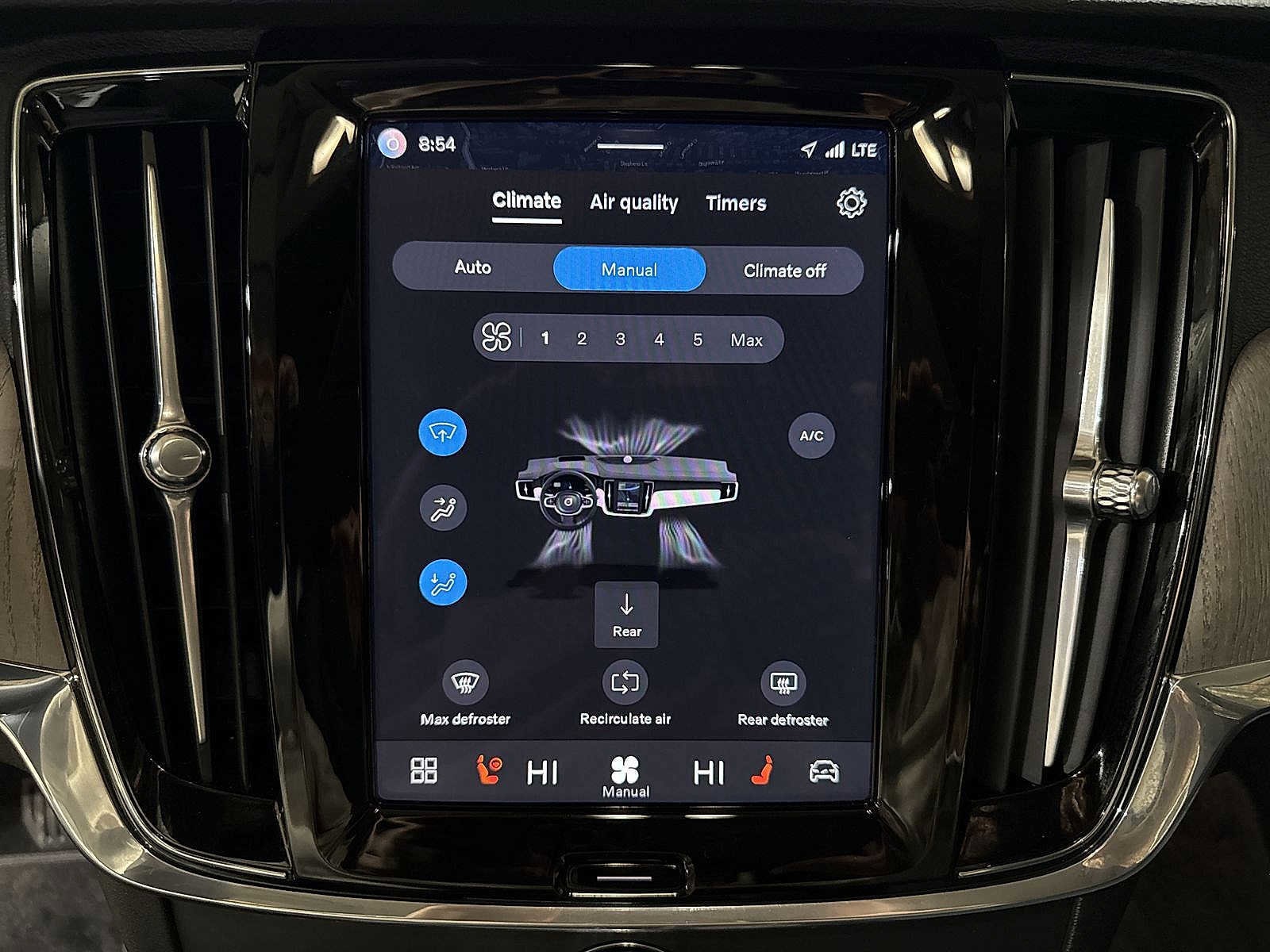 Thumbnail: 2025 Volvo S90 - 22