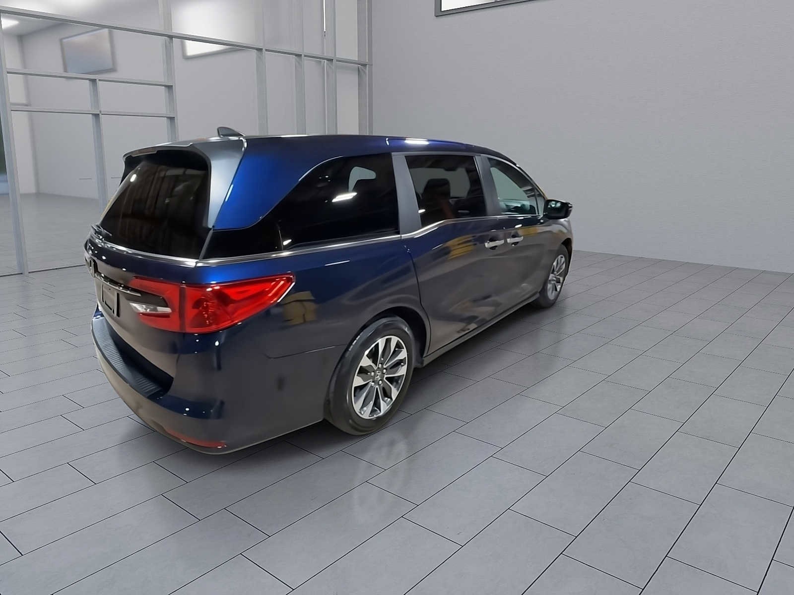 Thumbnail: 2023 Honda Odyssey - 8