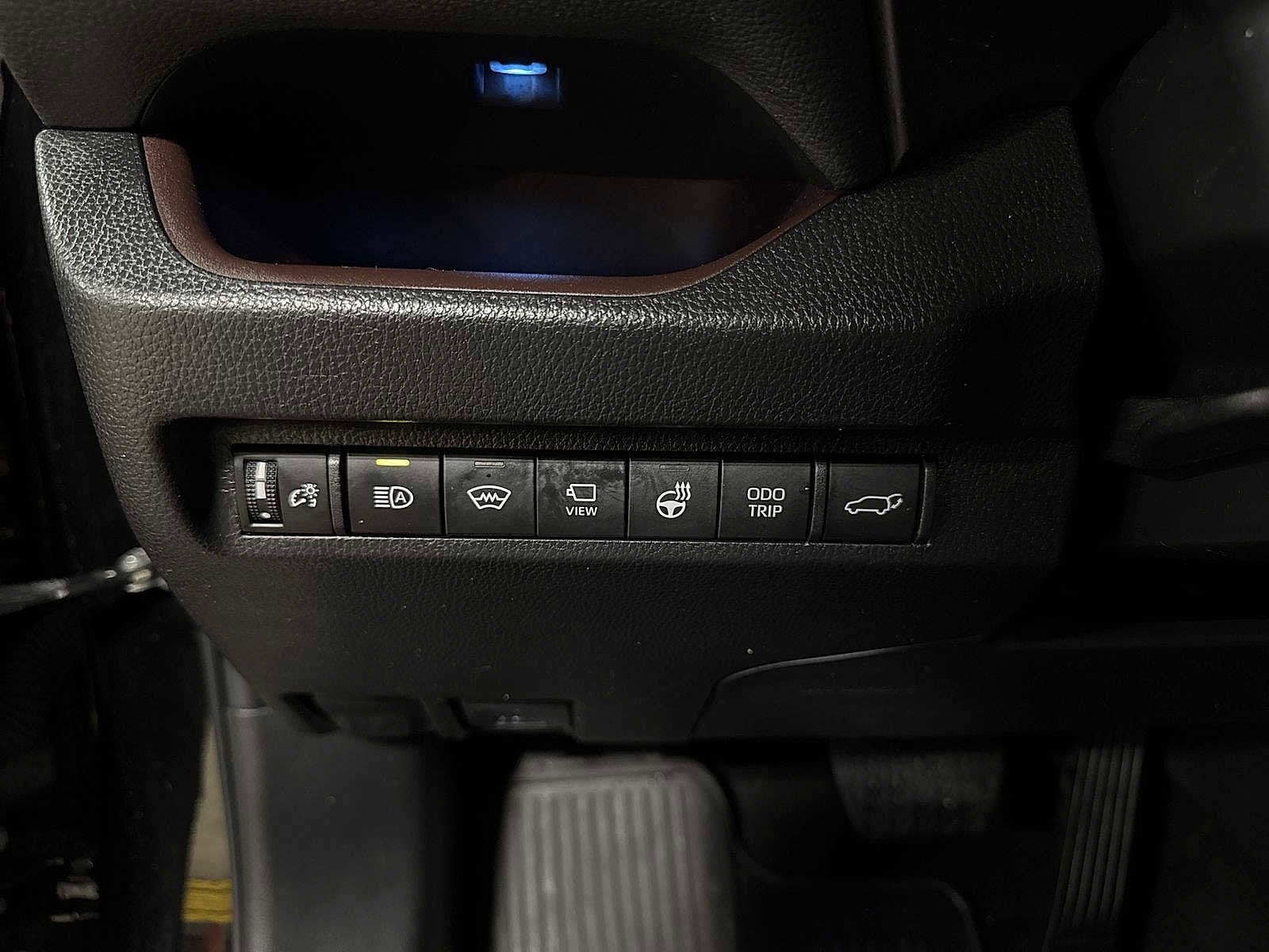 Thumbnail: 2023 Toyota RAV4 - 34
