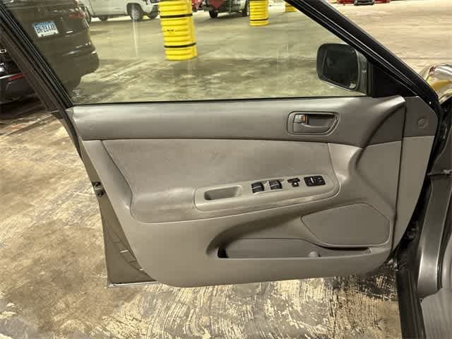 Thumbnail: 2003 Toyota Camry - 27
