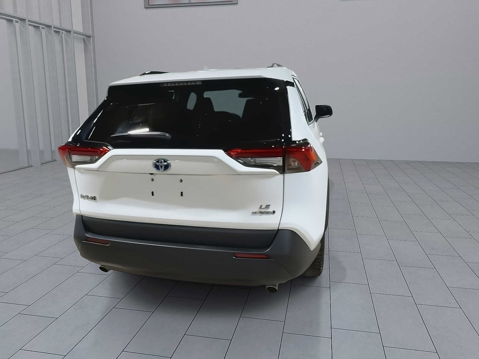 Thumbnail: 2023 Toyota RAV4 - 8