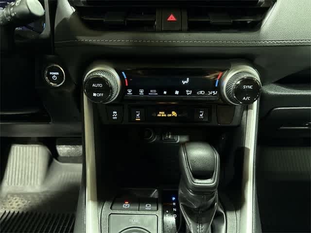 Thumbnail: 2024 Toyota RAV4 - 21