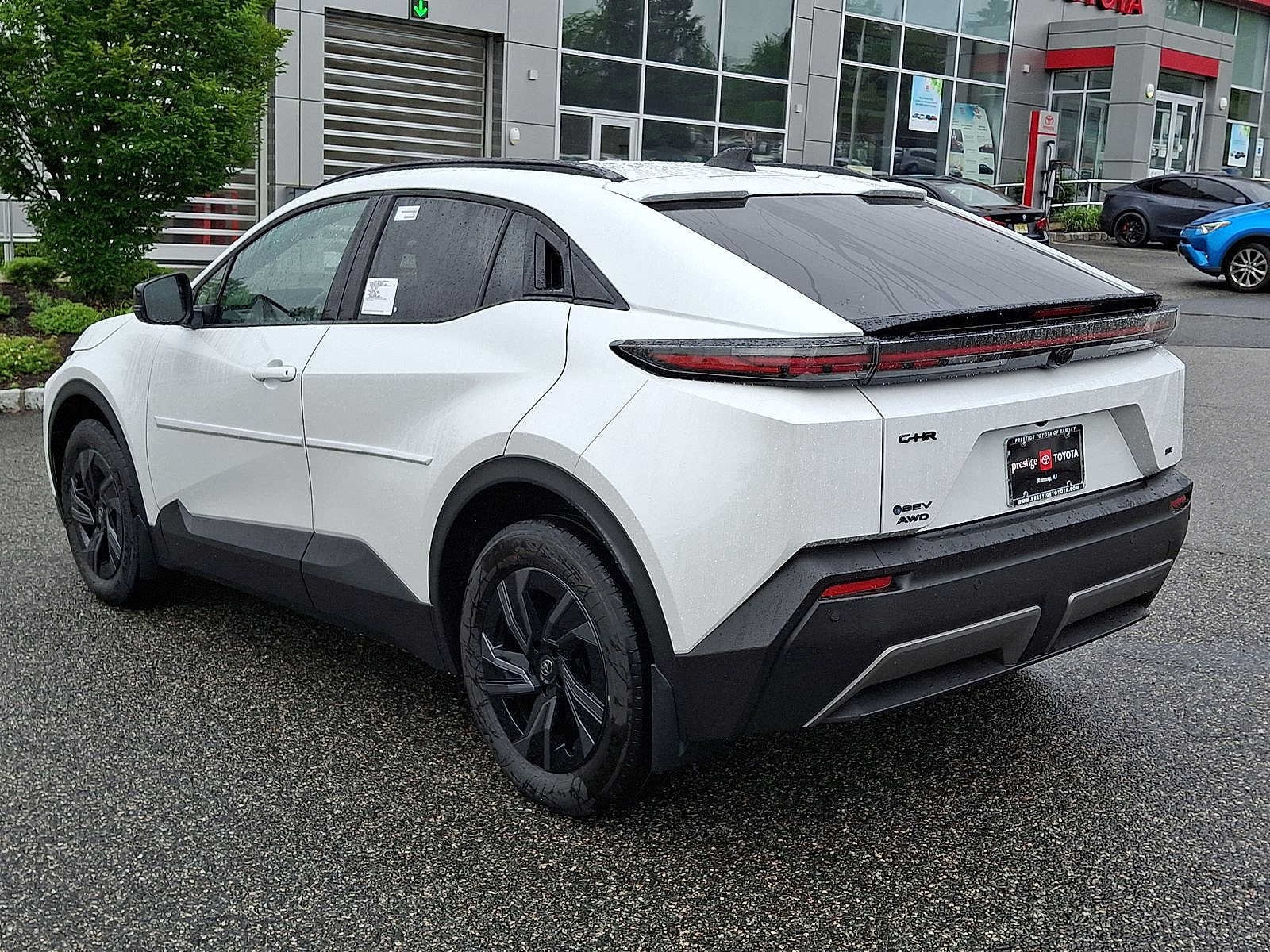 Thumbnail: 2026 Toyota C-HR - 11